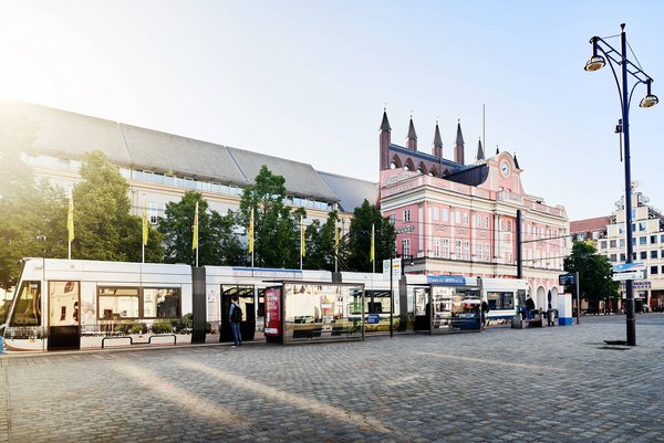 MEHR TRAM FÜR ROSTOCK: Ausstellung im Rathaus informiert über die geplante neue Straßenbahnverbindung MEHR TRAM FÜR ROSTOCK: Ausstellung im Rathaus informiert über die geplante neue Straßenbahnverbindung